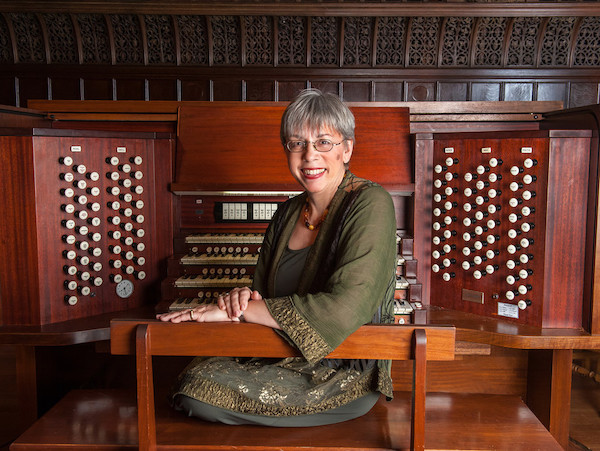 Gail Archer’s Concert for Peace at St. Patrick’s Reviewed by NYMD