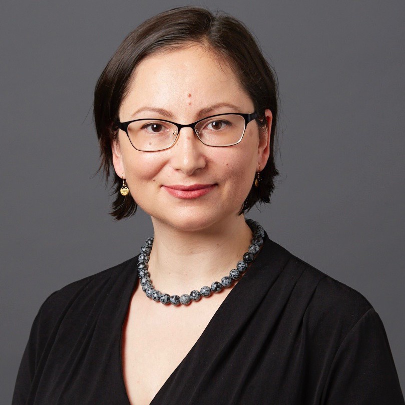 Headshot of Tsveta Petrova.