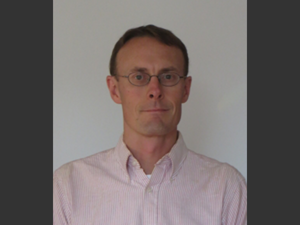 headshot_Harwood, Christopher 600×450