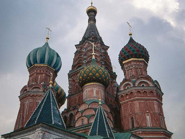 St Basil’s 600 x 450 photo of St Basil's Cathedral links to news item