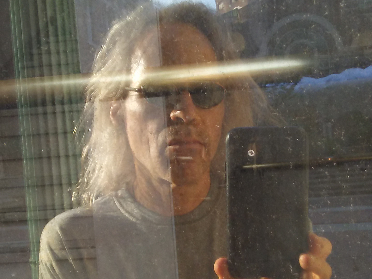 Headshot of William de Jong-Lambert