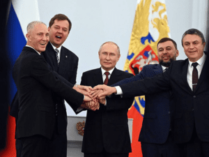 Image of Putin and regional governors. Image links to event page.