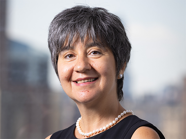 headshot-izmirlieva-600×450