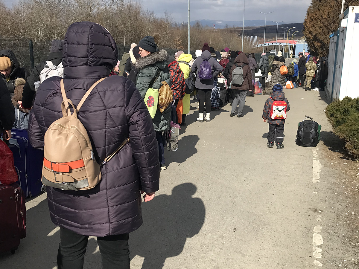 Image of Ukrainian refugees in Slovakia. Image links to event page.